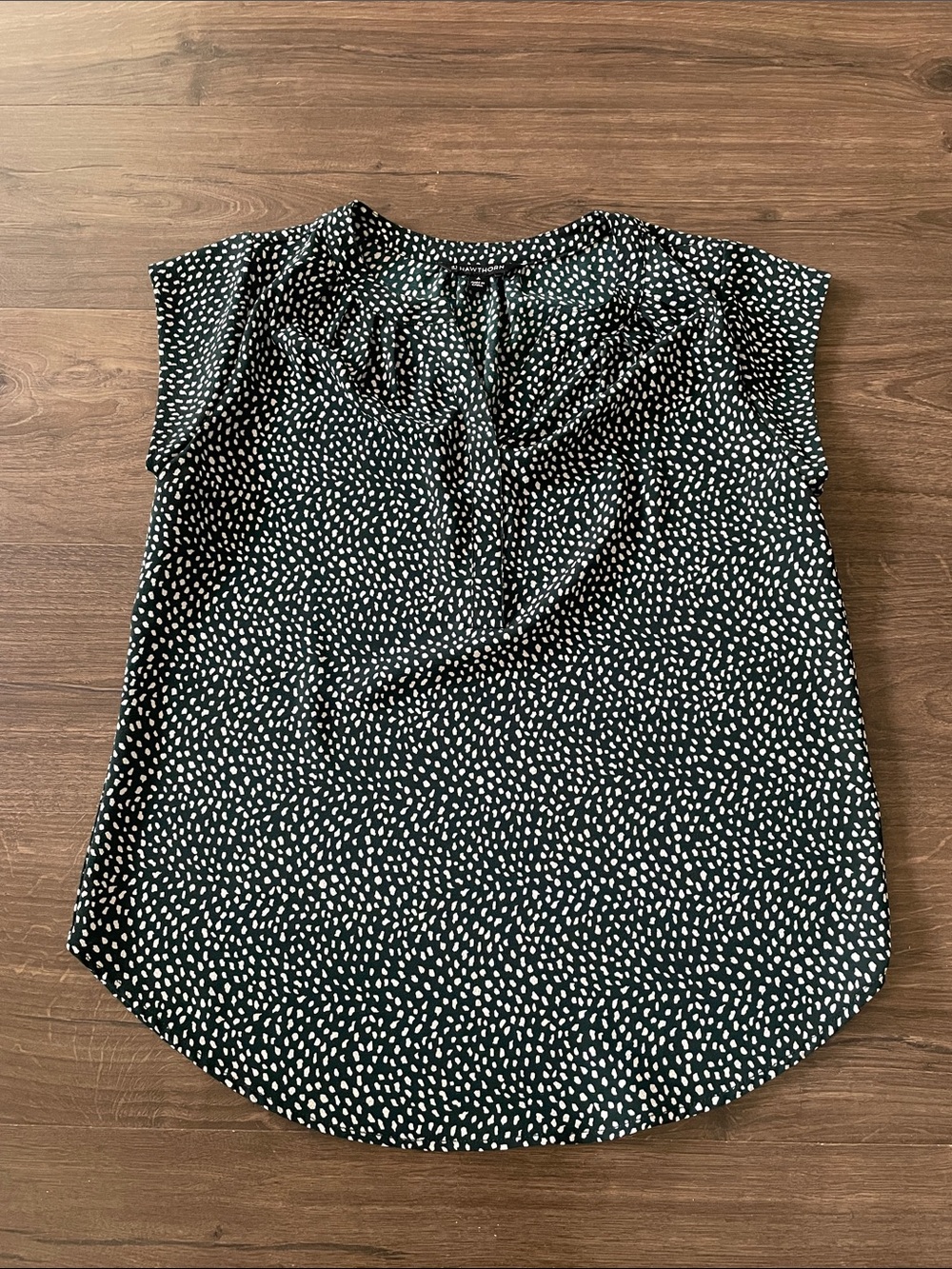 41 Hawthorn Cap-Sleeve Dark Green & White Dot Blouse, Size Small